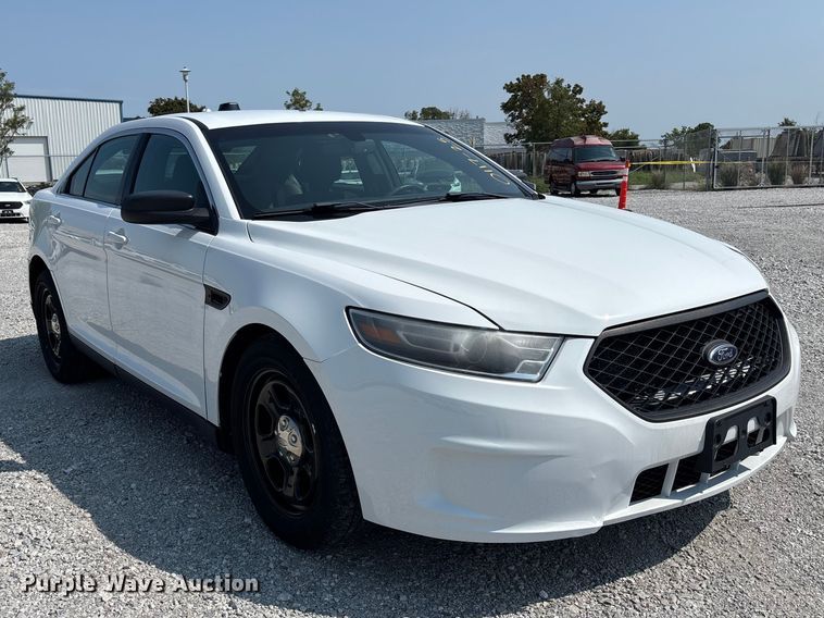 2017 Ford Taurus Police Interceptor - photo 3
