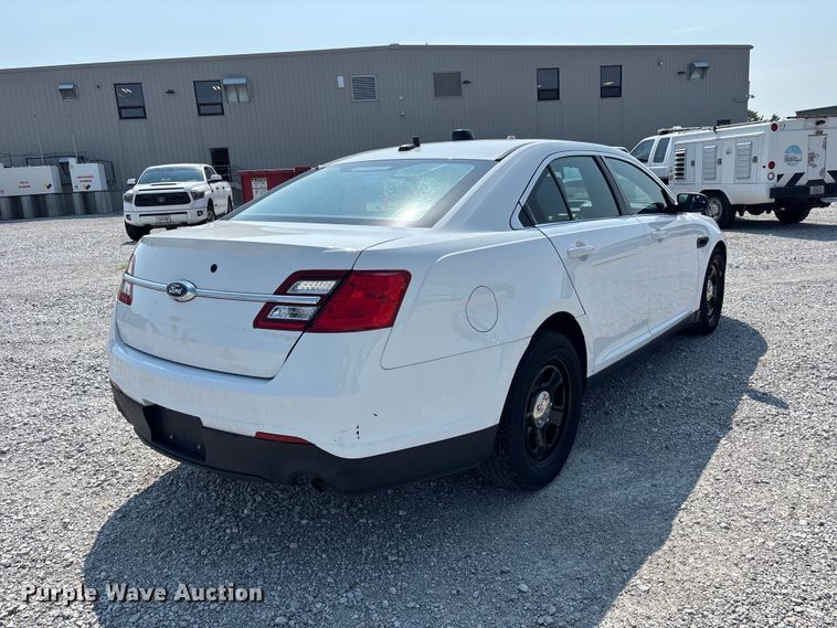 2017 Ford Taurus Police Interceptor - photo 5