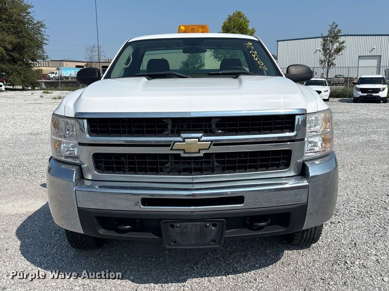 2009 Chevrolet Silverado 2500HD Utility Bed Pickup Truck - photo 2