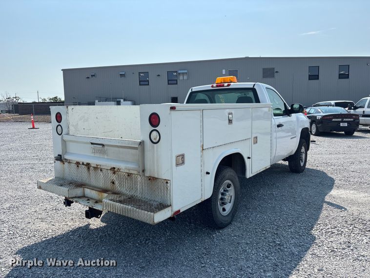 2009 Chevrolet Silverado 2500HD Utility Bed Pickup Truck - photo 5