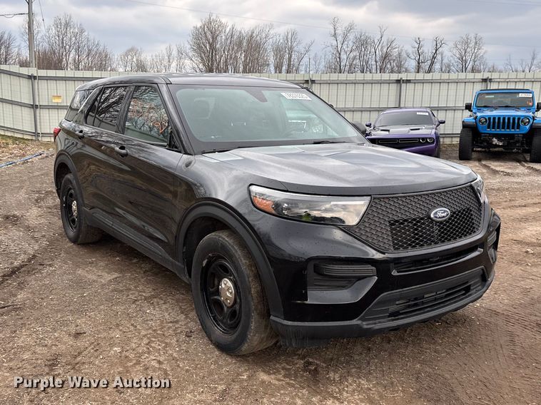 2021 Ford Explorer Police Interceptor Hybrid SUV - photo 3