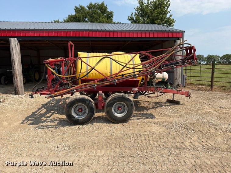 Miller St. Nazianz Walsh LP-1000 Sprayer Trailer - photo 4
