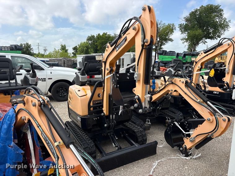 2024 Erie EM15 Mini Excavator - photo 2