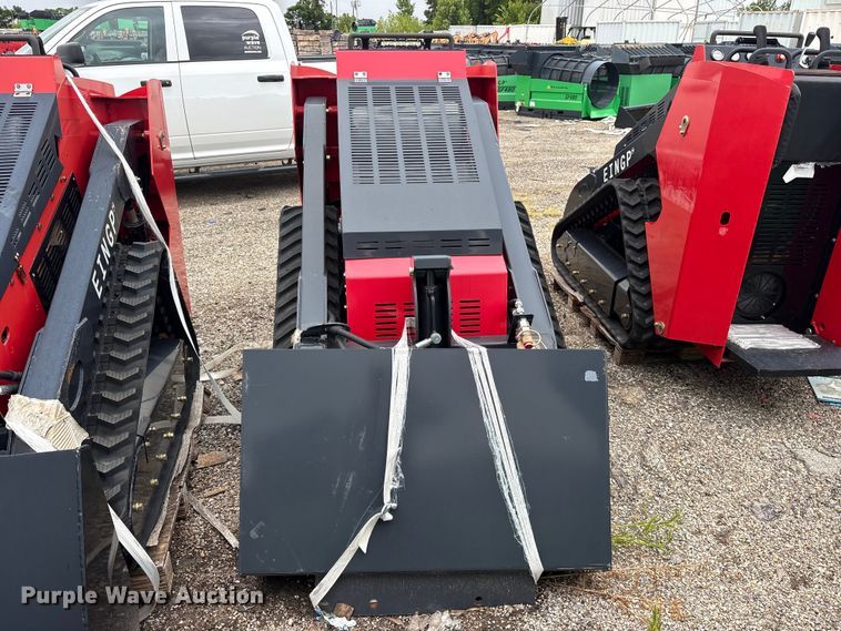 2024 Erie SCL850 Compact Utility Loader - photo 2
