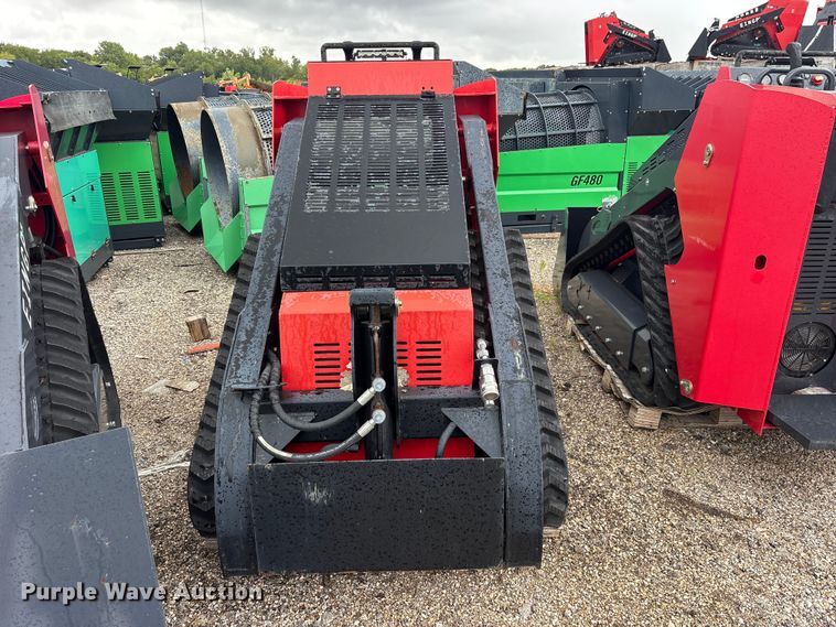 2024 Erie SCL850 Compact Utility Loader - photo 2