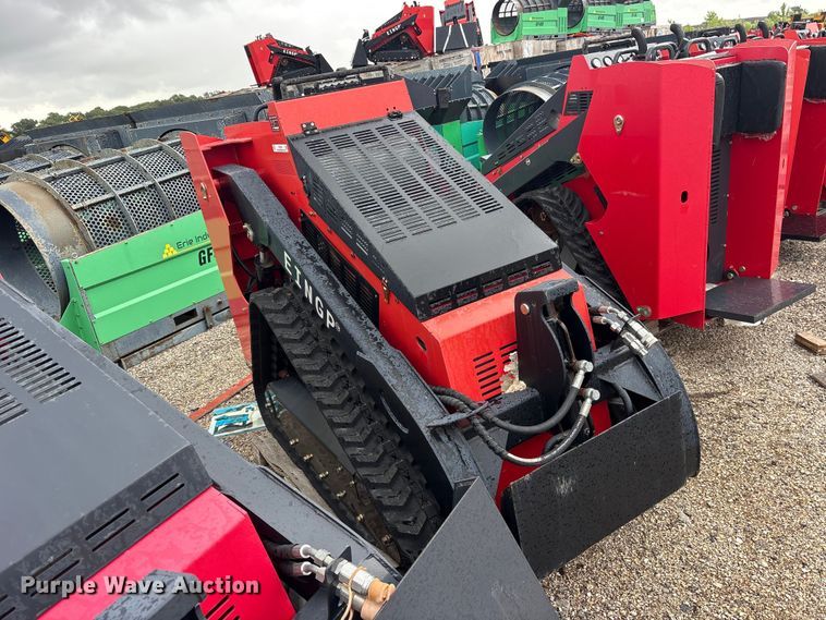 2024 Erie SCL850 Compact Utility Loader - photo 3