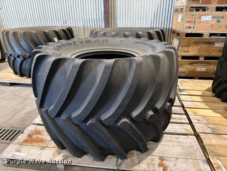 Goodyear VF105/50R32CF0 Tire - photo 2