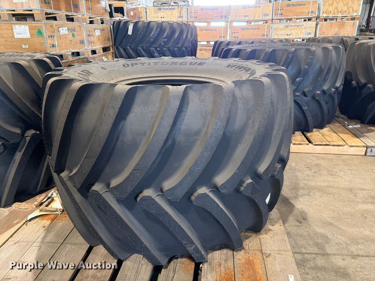 Goodyear VF105/50R32CF0 Tire - photo 4