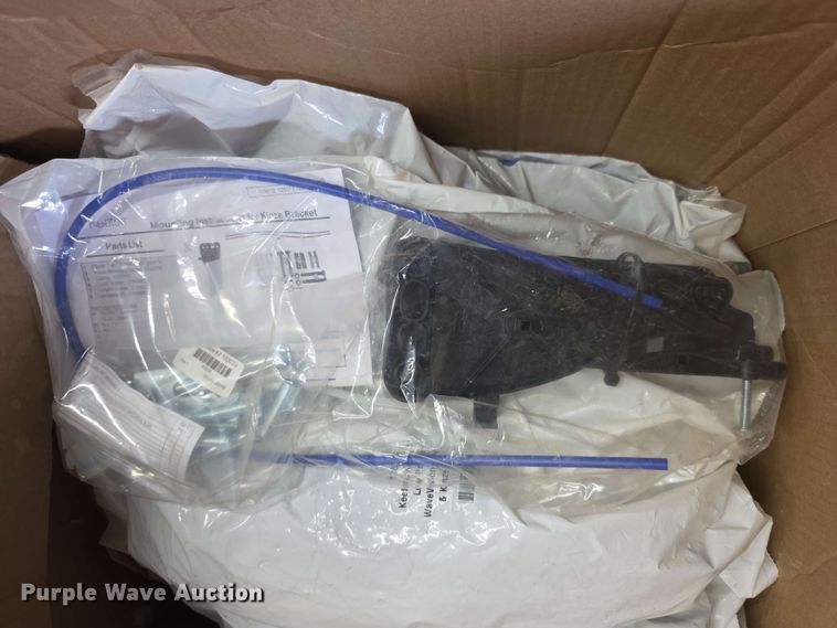 (14) Keeton, Kinze Short Low Profile WaveVision Firmer Tail And Kinze Brackets - photo 2