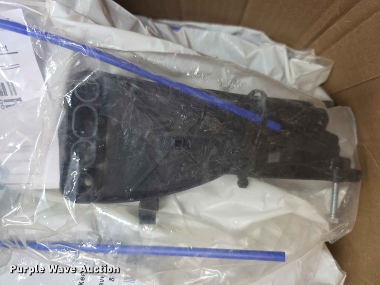 (14) Keeton, Kinze Short Low Profile WaveVision Firmer Tail And Kinze Brackets - photo 4