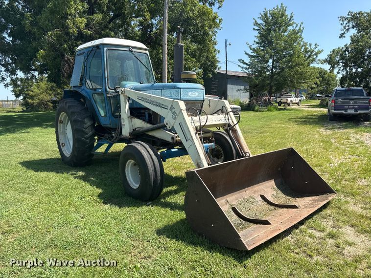 Ford 8210 Tractor - photo 3