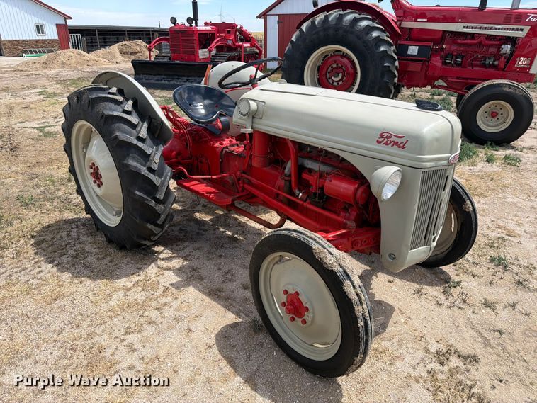 Ford Tractor - photo 3
