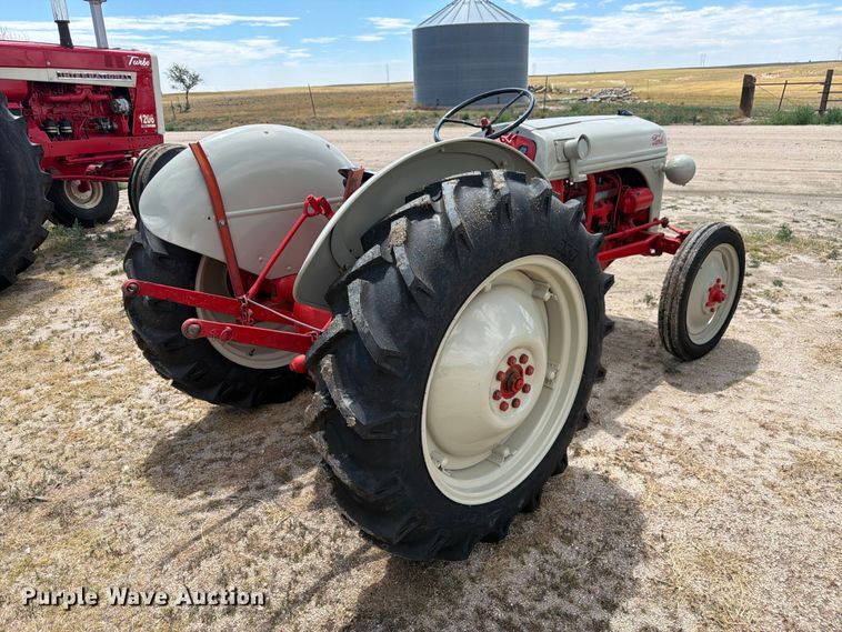 Ford Tractor - photo 5