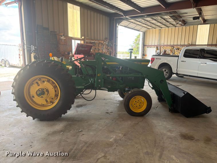 1966 John Deere 2020 Tractor - photo 4