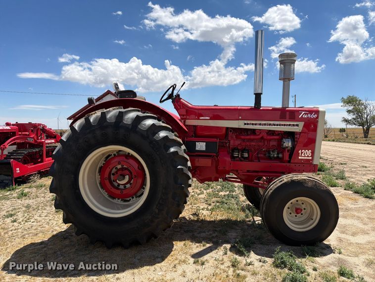 1965 International Harvester 1206 Tractor - photo 4