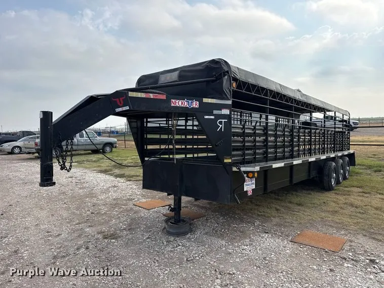 2013 Neckover Trailers GL28-3-7KE Livestock Trailer