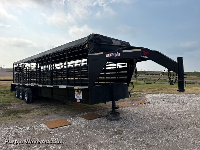 2013 Neckover Trailers GL28-3-7KE Livestock Trailer - photo 3
