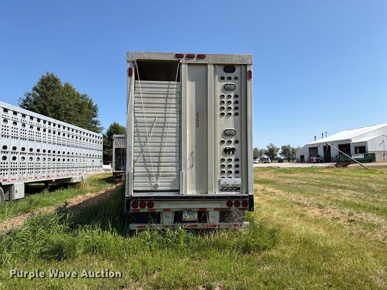 2006 M.H. Eby, Inc Livestock Trailer - photo 2