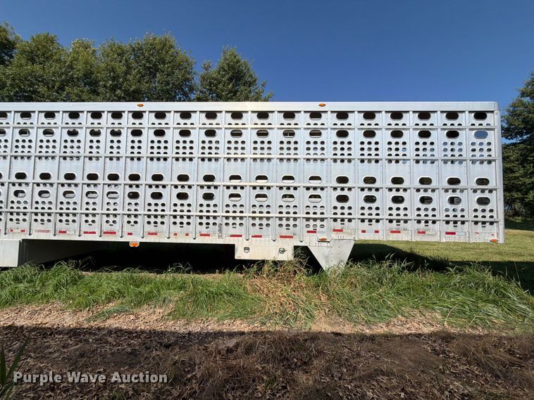 2008 M.H. Eby, Inc Livestock Trailer - photo 4