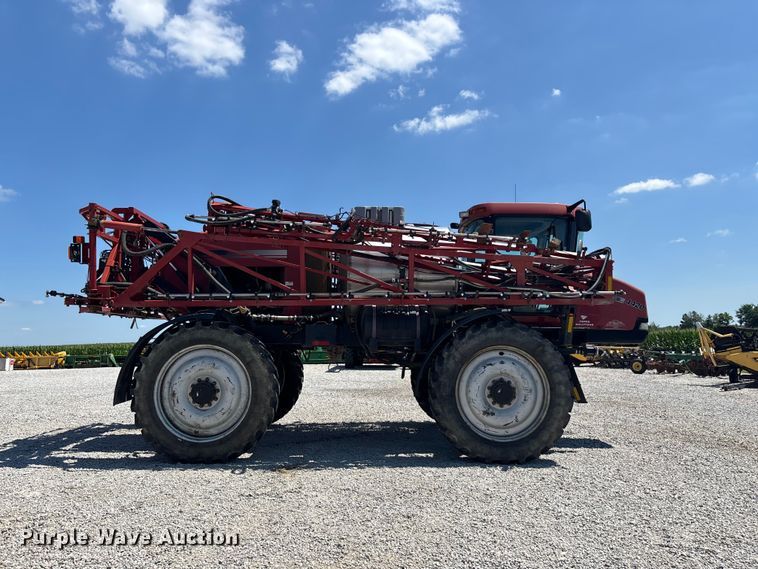 2011 Case IH 4420 Patriot Sprayer - photo 4