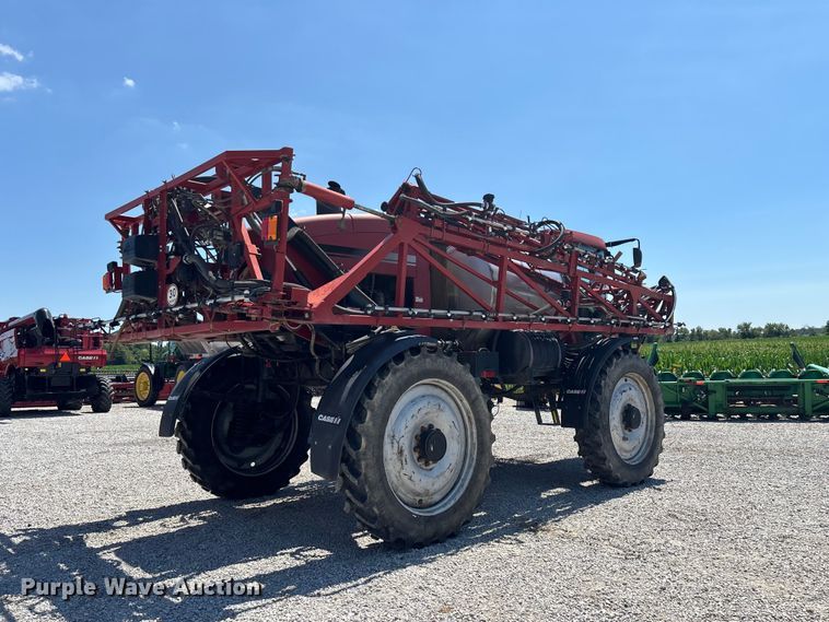2011 Case IH 4420 Patriot Sprayer - photo 5