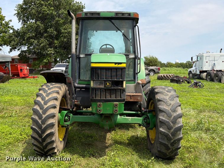 1998 John Deere 7410 MFWD Tractor - photo 2