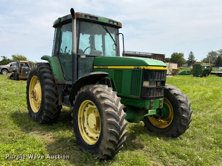 1998 John Deere 7410 MFWD Tractor - photo 3