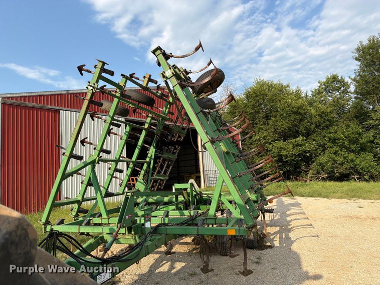 John Deere Field Cultivator - photo 2