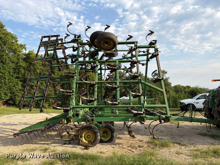 John Deere Field Cultivator - photo 4