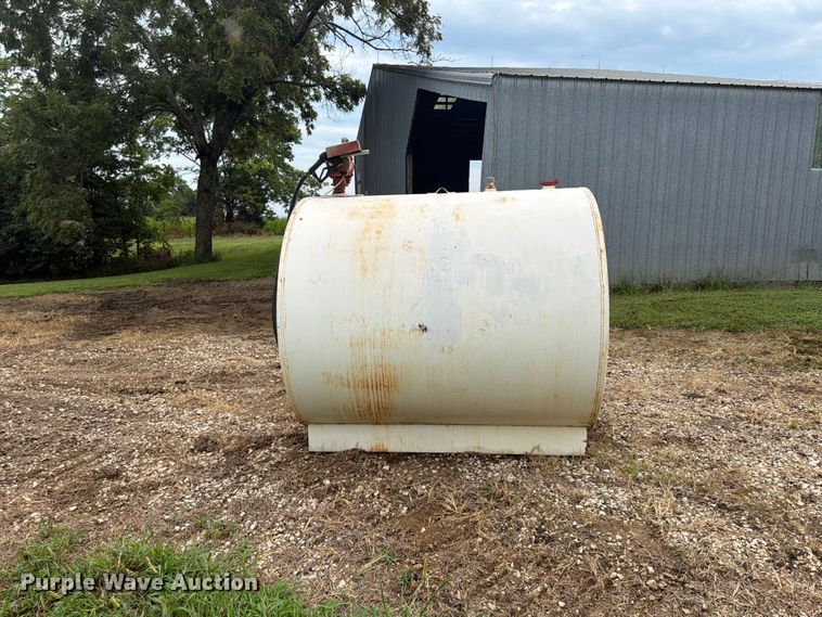 1,000 Gallon Diesel Fuel Tank - photo 5