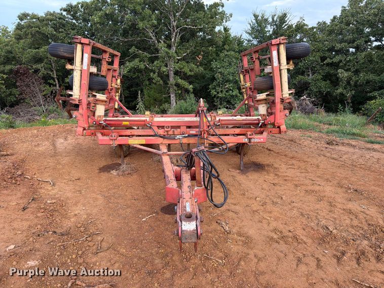 Krause 4320 Field Cultivator - photo 2