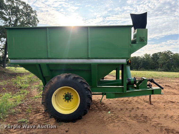 John Deere Grain Cart - photo 4
