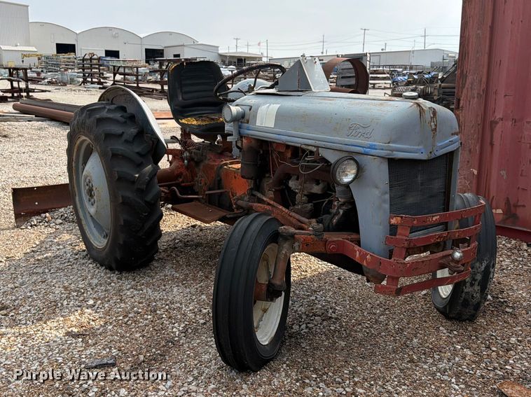 Ford Tractor - photo 3