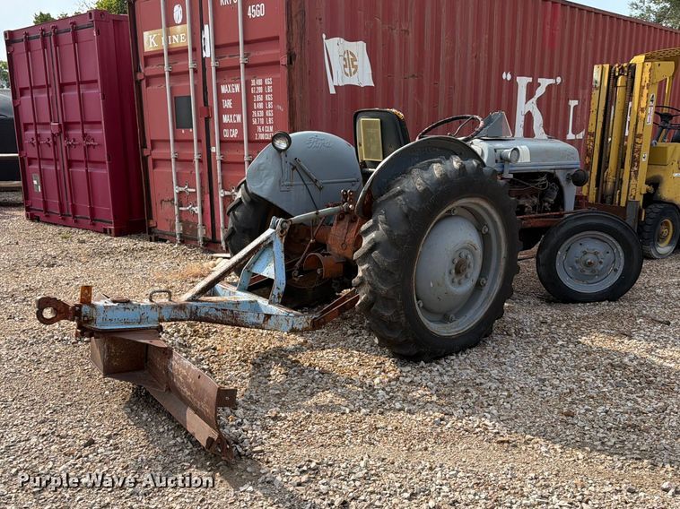 Ford Tractor - photo 5