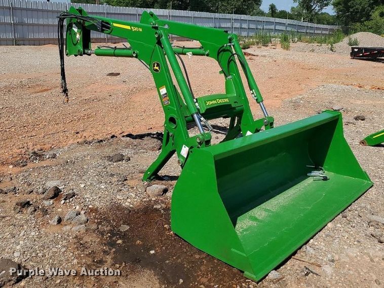2024 John Deere 520M Loader - photo 3