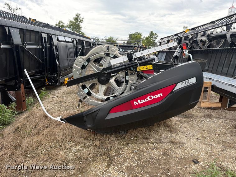 2023 MacDon FD235 Flex Draper Head - photo 2