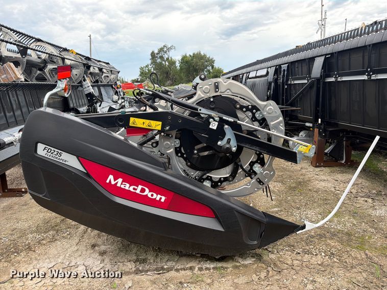 2023 MacDon FD235 Flex Draper Head - photo 5