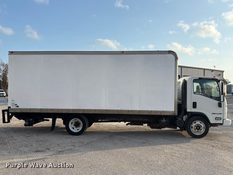 2019 Isuzu NPR Box Truck - photo 4