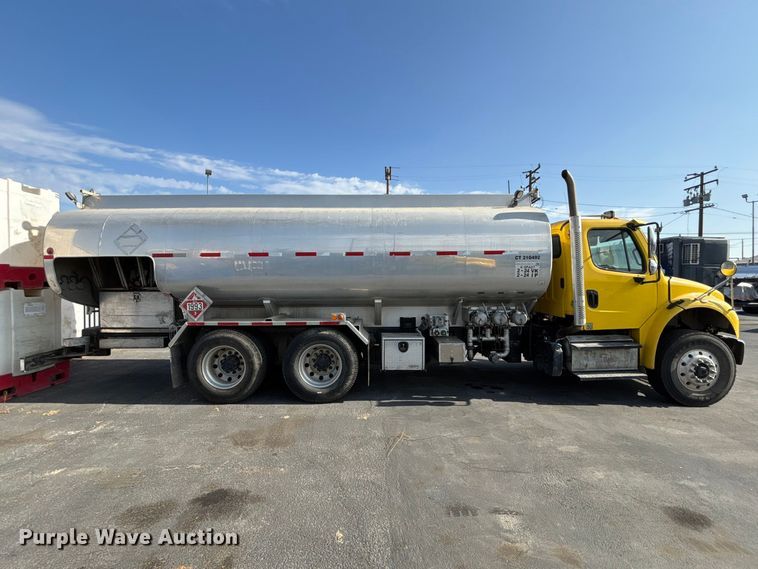 2014 Freightliner Business Class M2 Fuel Truck - photo 4