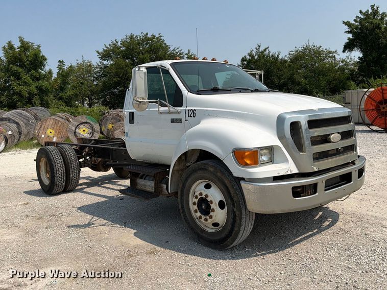 2008 Ford F650 Super Duty Truck Cab And Chassis - photo 3