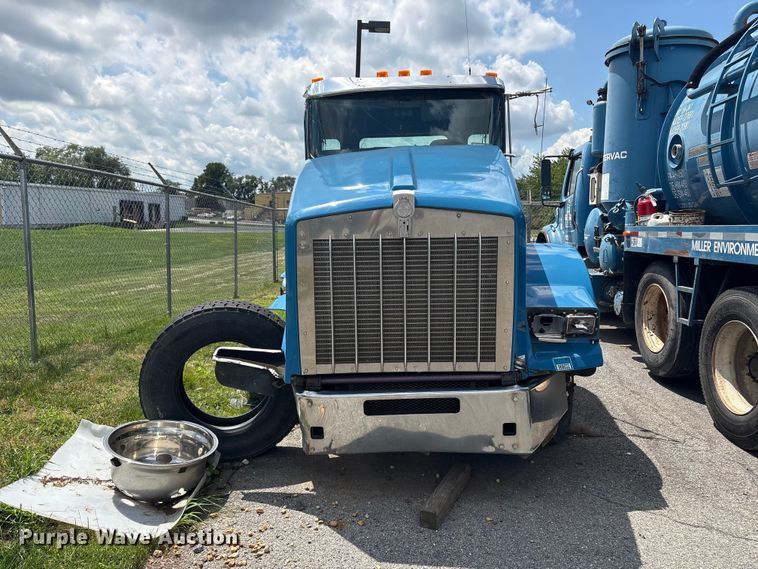 2014 Kenworth T800 Truck Cab And Chassis - photo 2