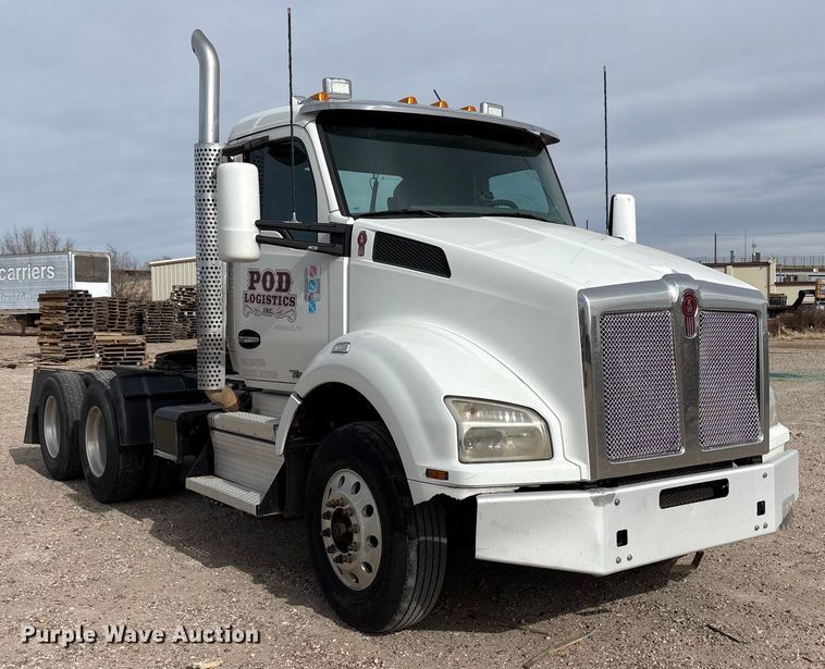 2019 Kenworth T880 Semi Truck - photo 3