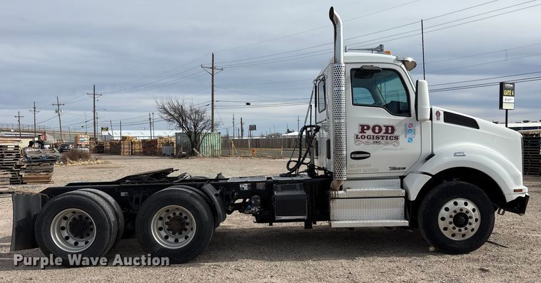 2019 Kenworth T880 Semi Truck - photo 4