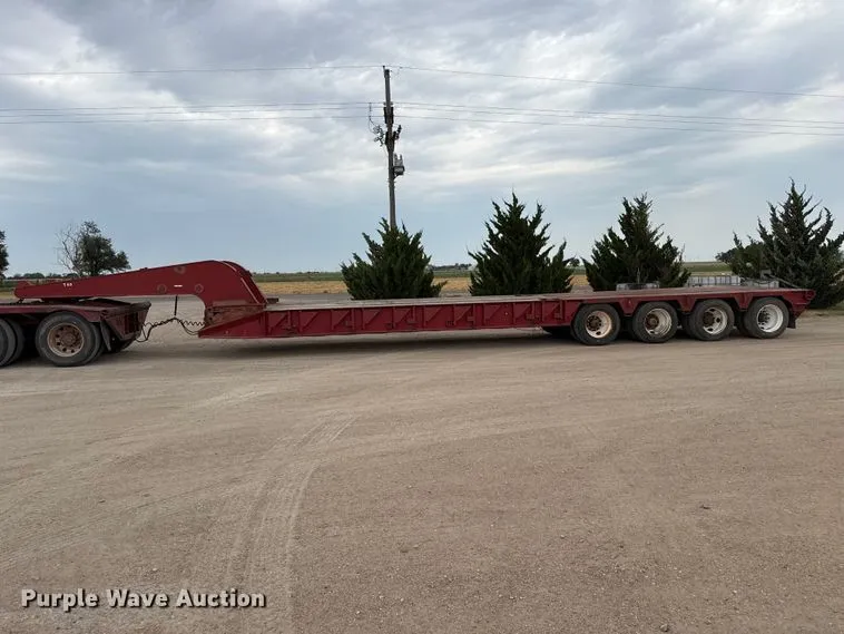1983 Vulcan  Lowboy Oilfield Trailer