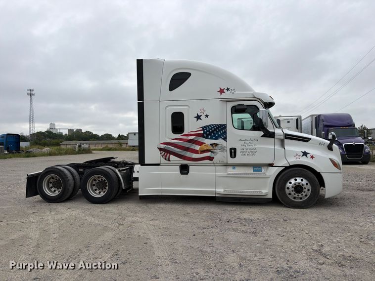 2020 Freightliner Cascadia Semi Truck - photo 4