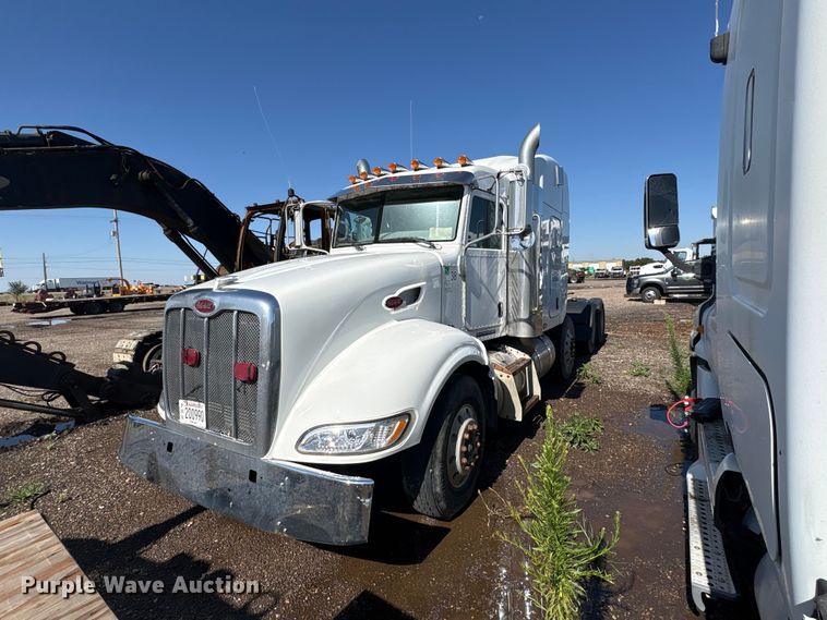 2008 Peterbilt 386 Semi Truck - photo 5