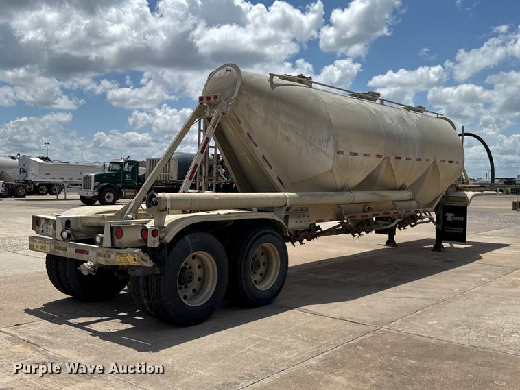 1999 Fruehauf  HAB-HT2-J1000X3 Pneumatic Dry Bulk Trailer - photo 5