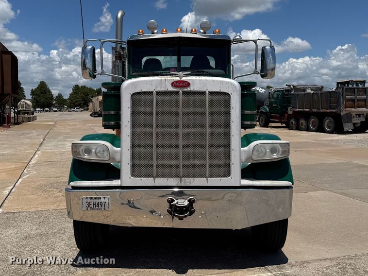 2016 Peterbilt 389 Semi Truck - photo 2