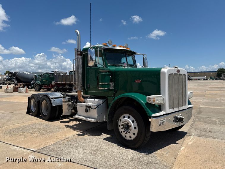 2016 Peterbilt 389 Semi Truck - photo 3
