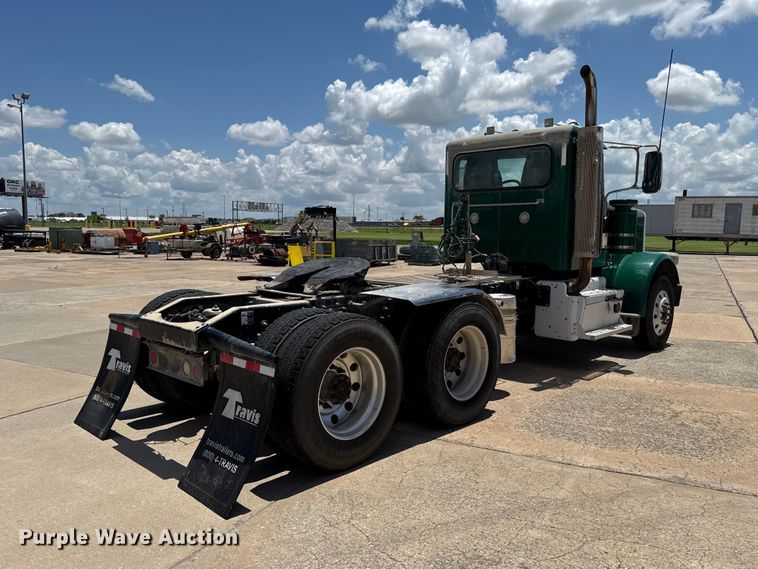 2016 Peterbilt 389 Semi Truck - photo 5